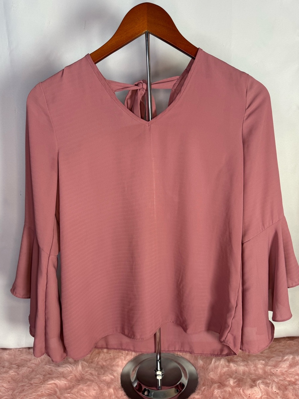 BCX - Lightweight Dusty Rose V-Neck Tie-Back Bell Sleeve Blouse - Size S